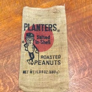 Planters Burlap Peanuts 1lbs. Bag